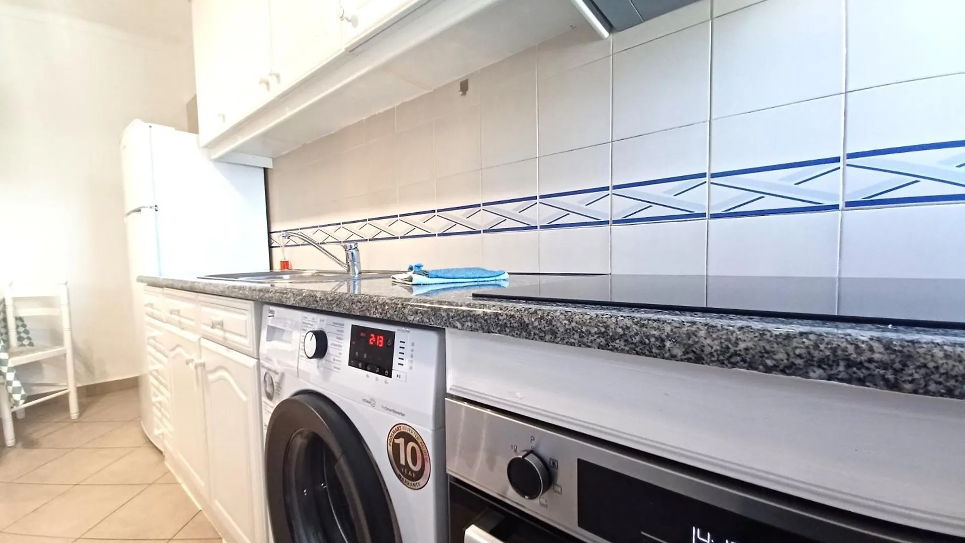 פורטימאו Pink Beach Apartment 223
