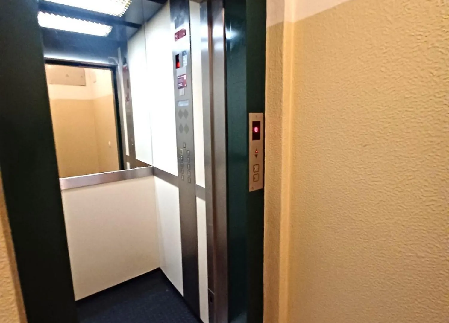 פורטימאו Pink Beach Apartment 223